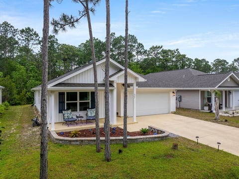 Spacious Coastal Beach Home 30A