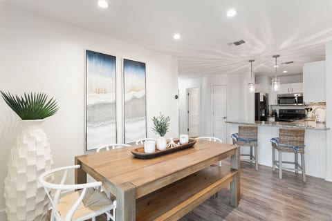 Pool | Tennis | Sunset & Seashells | 3 Bedroom | Seagrove