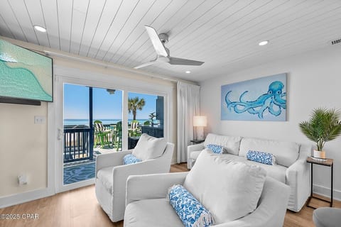 Beachfront | Sleeps 8 | Mystic Mermaid | Updated | Panama City Beach