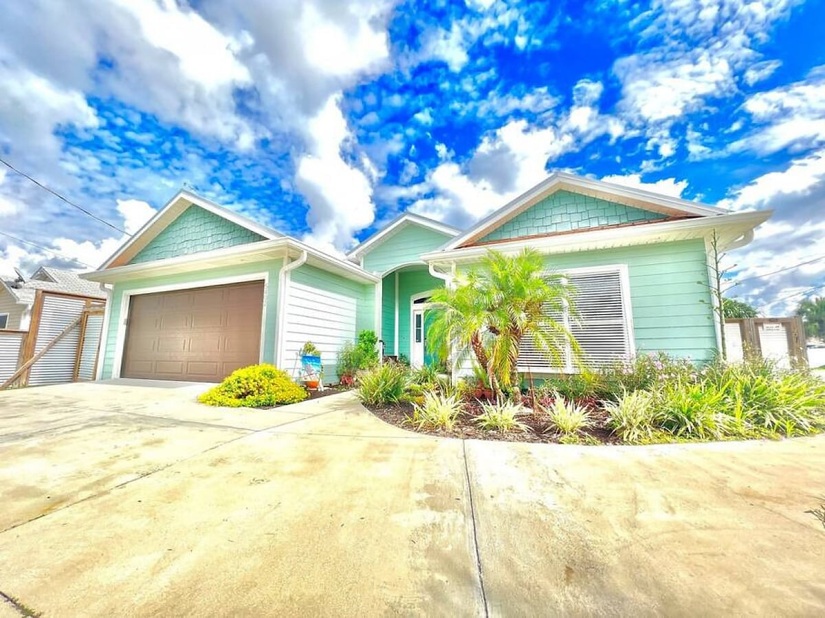 Walk to Beach | Two Fins Up | Private Pool | Golf Cart | Panama City Beach