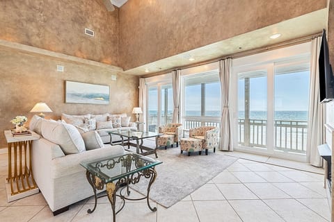 Beachfront | Penthouse | White Sands Haven | Pool | Panama City Beach