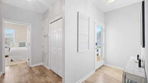 Steps to Beach | Pool | Barefoot Breeze | Sleeps 13 | Seacrest