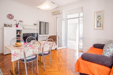 Apartment Petar - Unit 126812-15