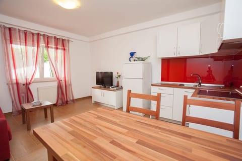 Apartments Dekanić Dalibor - Unit 126830-15