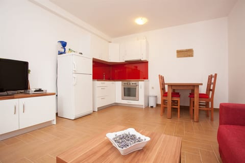 Apartments Dekanić Dalibor - Unit 126830-15