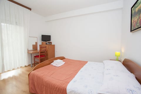 Apartments Dekanić Dalibor - Unit 209032-5
