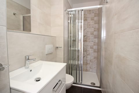 Apartments Dekanić Dalibor - Unit 209508-5