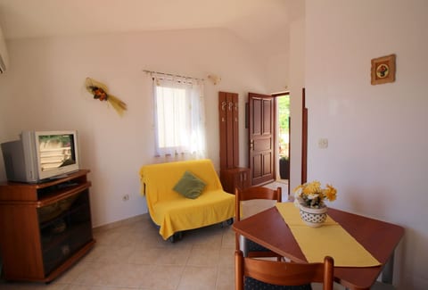 Apartments RADIN - Unit 203221-5