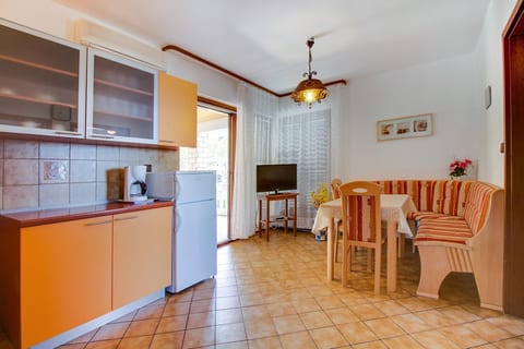 Apartments Tina - Unit 208790-5