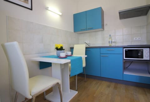 Apartment Paradiso 1 - Unit 209008-5