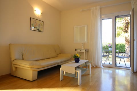 Apartment Paradiso 1 - Unit 209008-5