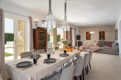 Villa Bincila Exclusive - Unit 370107-13
