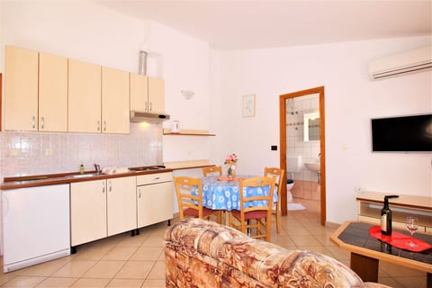 Apartments Lucijana - Unit 54101-61