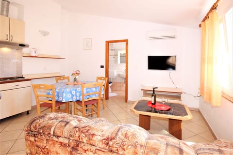 Apartments Lucijana - Unit 54101-61