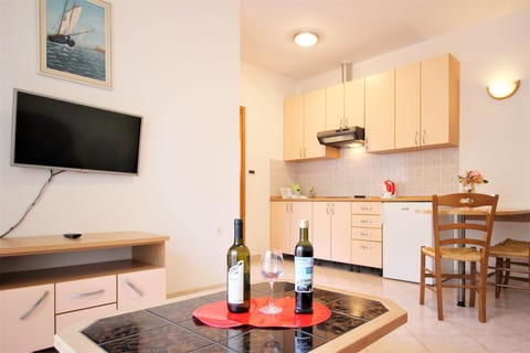 Apartments Lucijana - Unit 54102-61