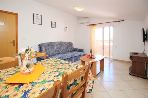 Apartments Lucijana - Unit 54104-61