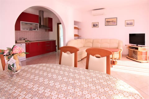 Apartments Lucijana - Unit 54105-61