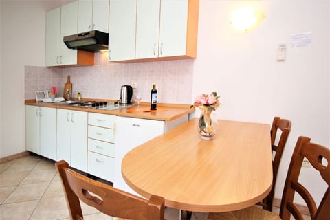 Apartments Lucijana - Unit 54107-61
