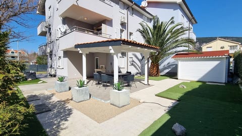 Apartments Osmanović-Hrabrić - Unit 377005-13