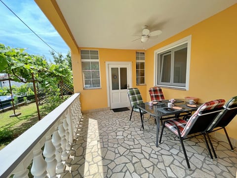 Apartments Mara - Unit 54408-61
