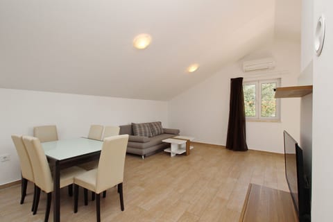 Apartments Smojver - Unit 126146-15
