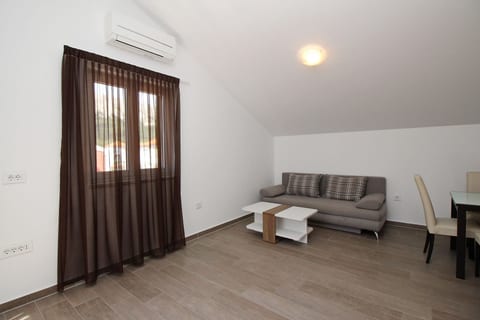 Apartments Smojver - Unit 126147-15