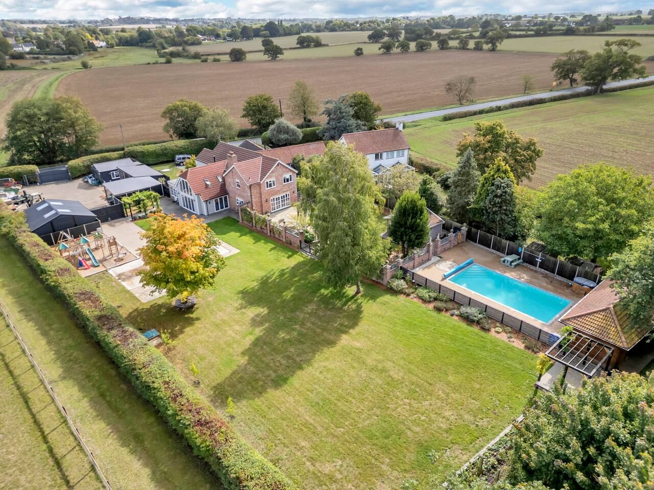 Luxury Spa House | Heated Pool | Spa Facilities