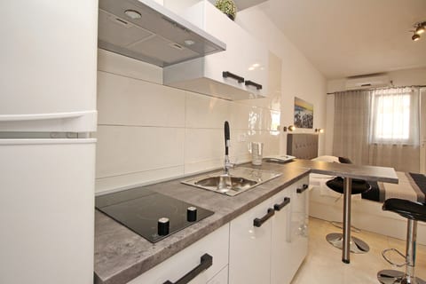 Apartments Karamarko - Unit 54084-61