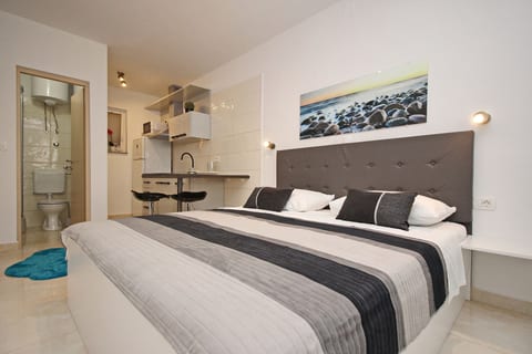 Apartments Karamarko - Unit 54084-61
