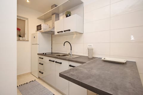 Apartments Karamarko - Unit 54084-61