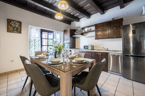 House Sandra - Unit 129878-5