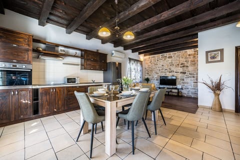 House Sandra - Unit 129878-5