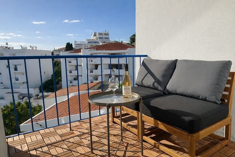 BnB Homes Ocean Breeze Terrace Apartment image 6