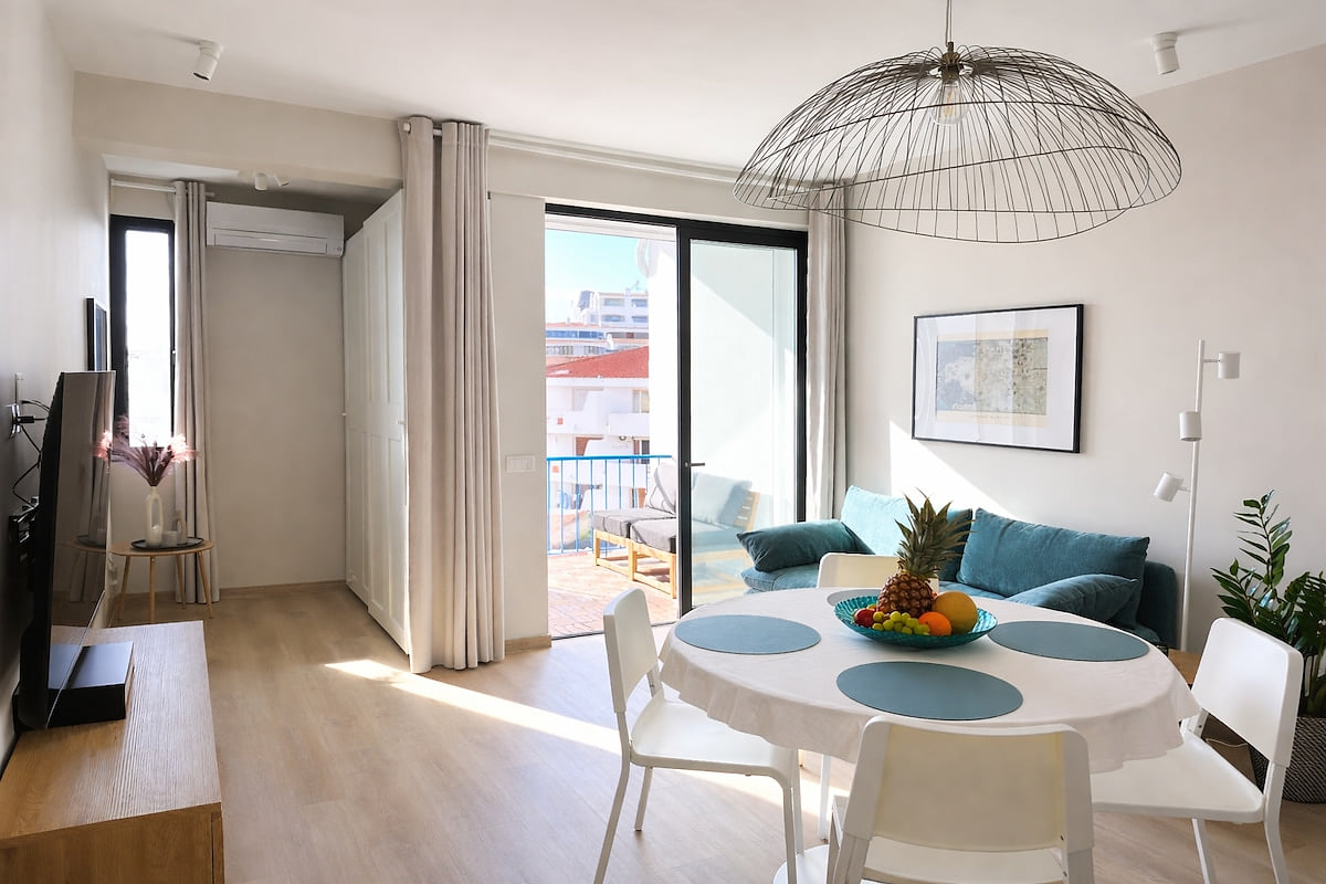BnB Homes Ocean Breeze Terrace Apartment image 1