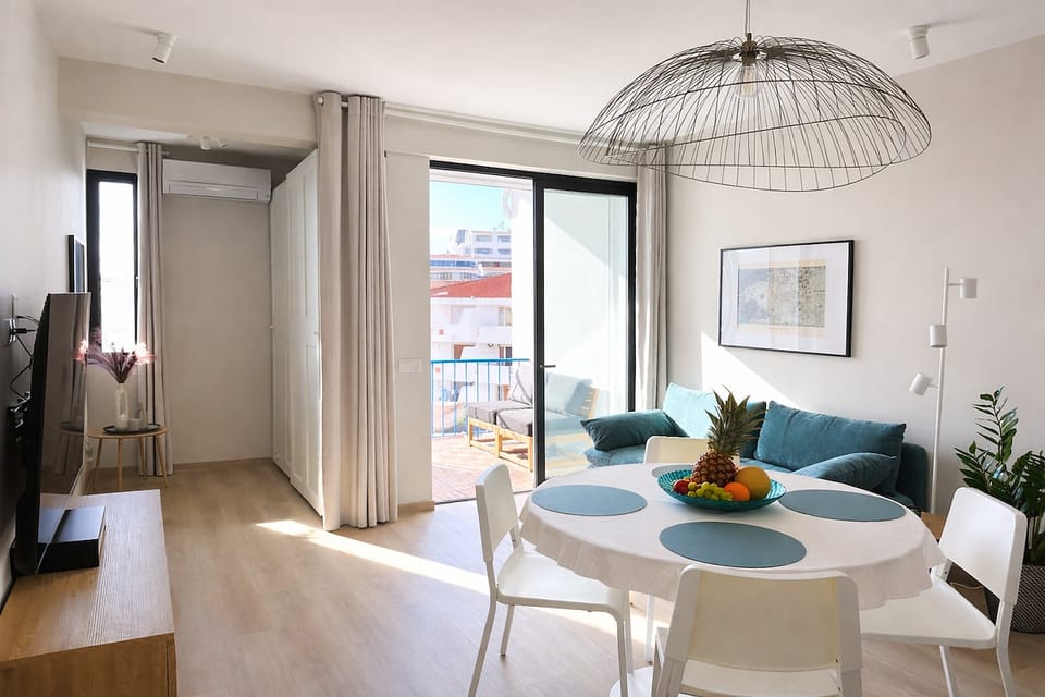 BnB Homes Ocean Breeze Terrace Apartment image 1