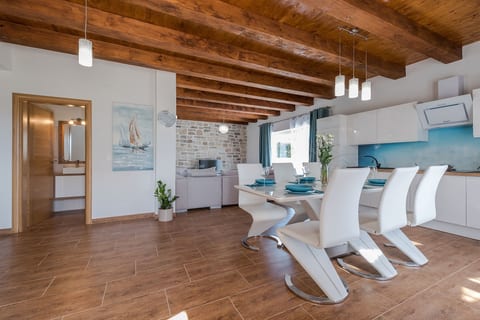 Villa Azzura - Unit 180524-5