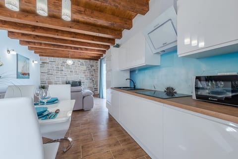 Villa Azzura - Unit 180524-5