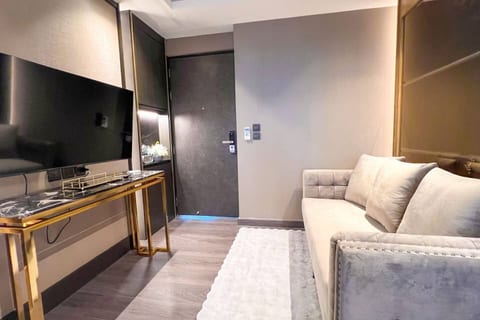 Modern Luxury 1BR @ Night Bazaar Chiang Mai