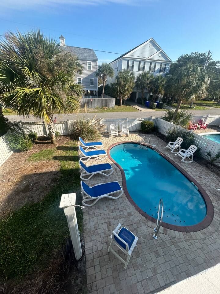 Surfside Shamrock- 6 Bedrooms Private Pool