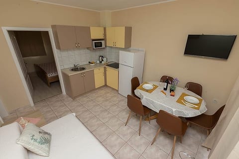 Apartment Armina - Unit 378202-13