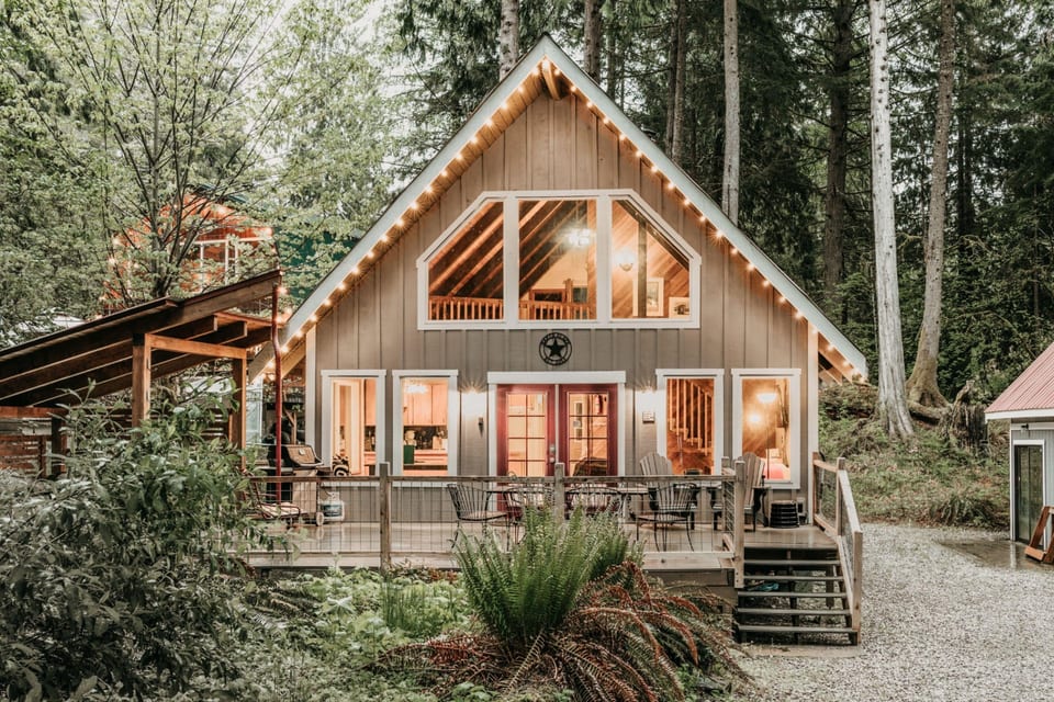 99MBR - Mt Baker Lodging Cabin - Sleeps 6! - Glacier