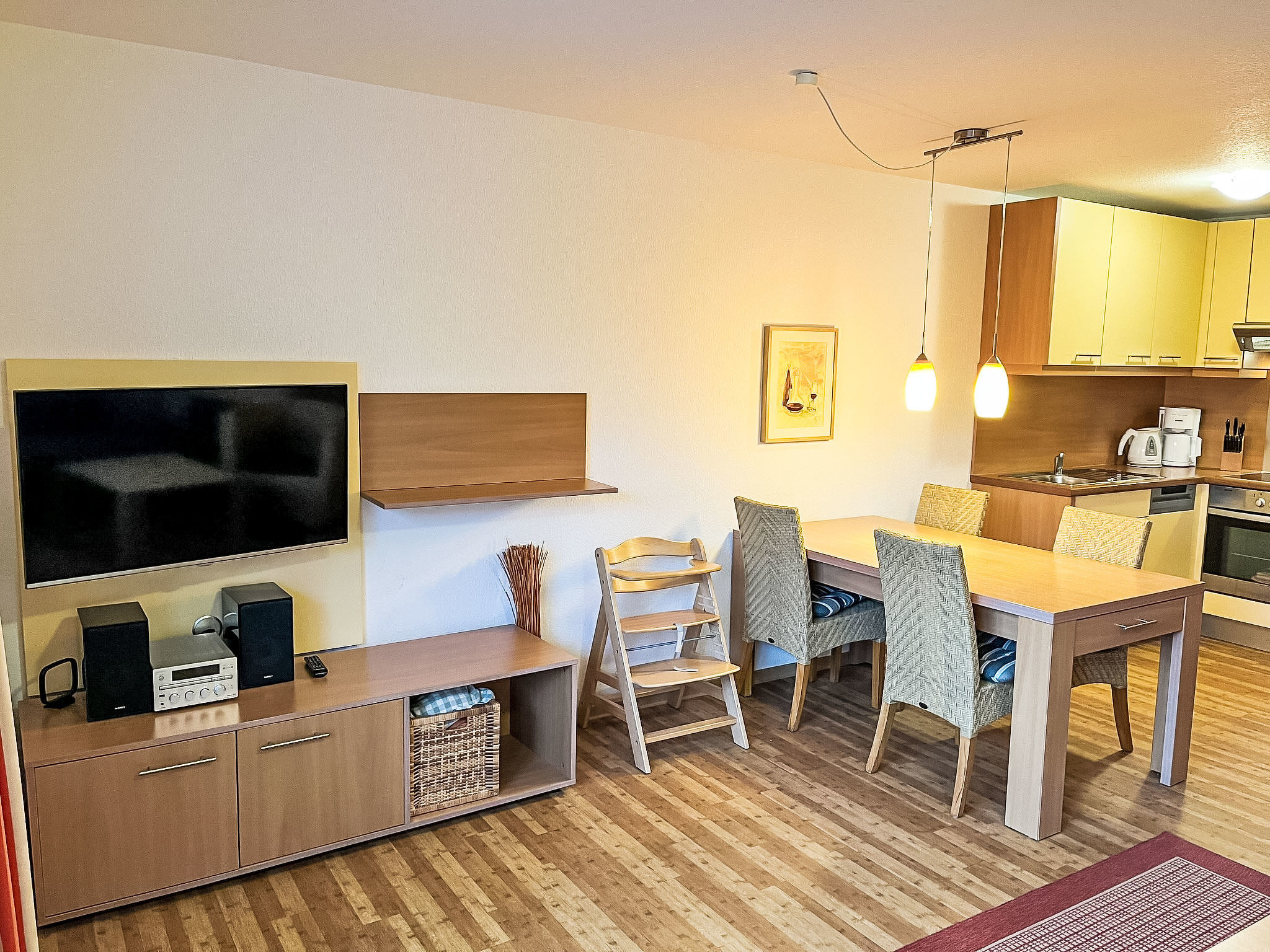 Kitchen / Dining Room