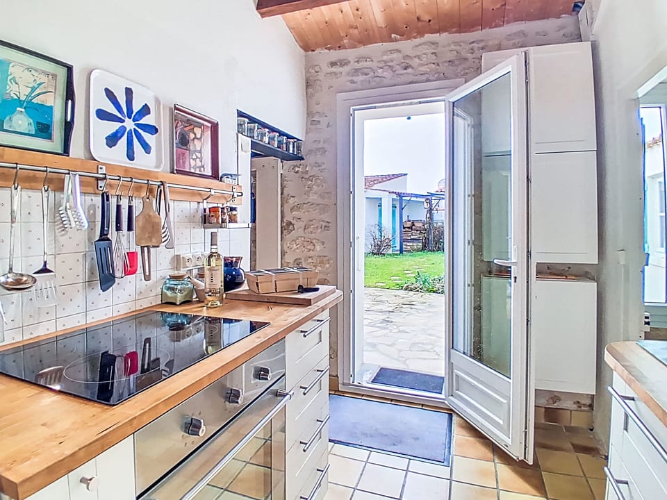Kitchen / Dining Room