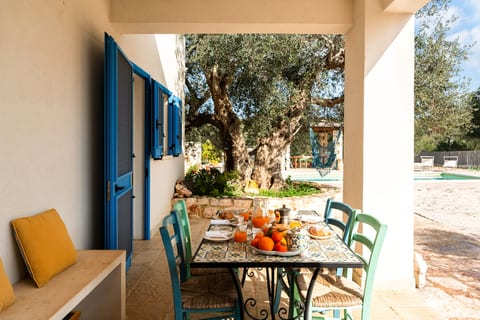 Trullo with pool and hot tub - Ostuni