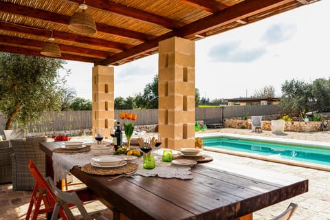 Trullo with pool and hot tub - Ostuni