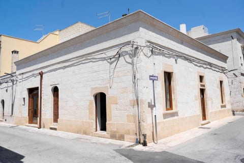 White House |Casa vacanza nel Salento - Veglie(LE)