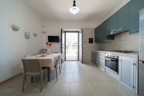 (Torre Borraco)Access to the Sea-Parking-Barbeque