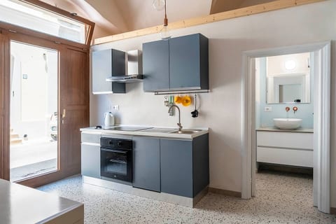 Historic Village Center, Parking Nearby - Casaurea
