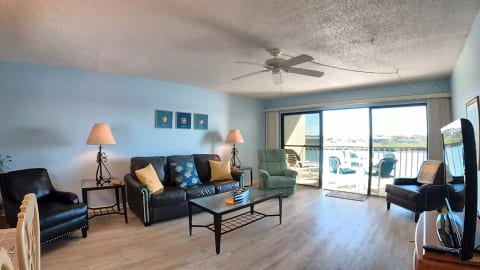 Sea Club Condo #304