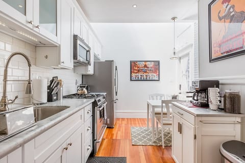 Kitchen with breakfast nook